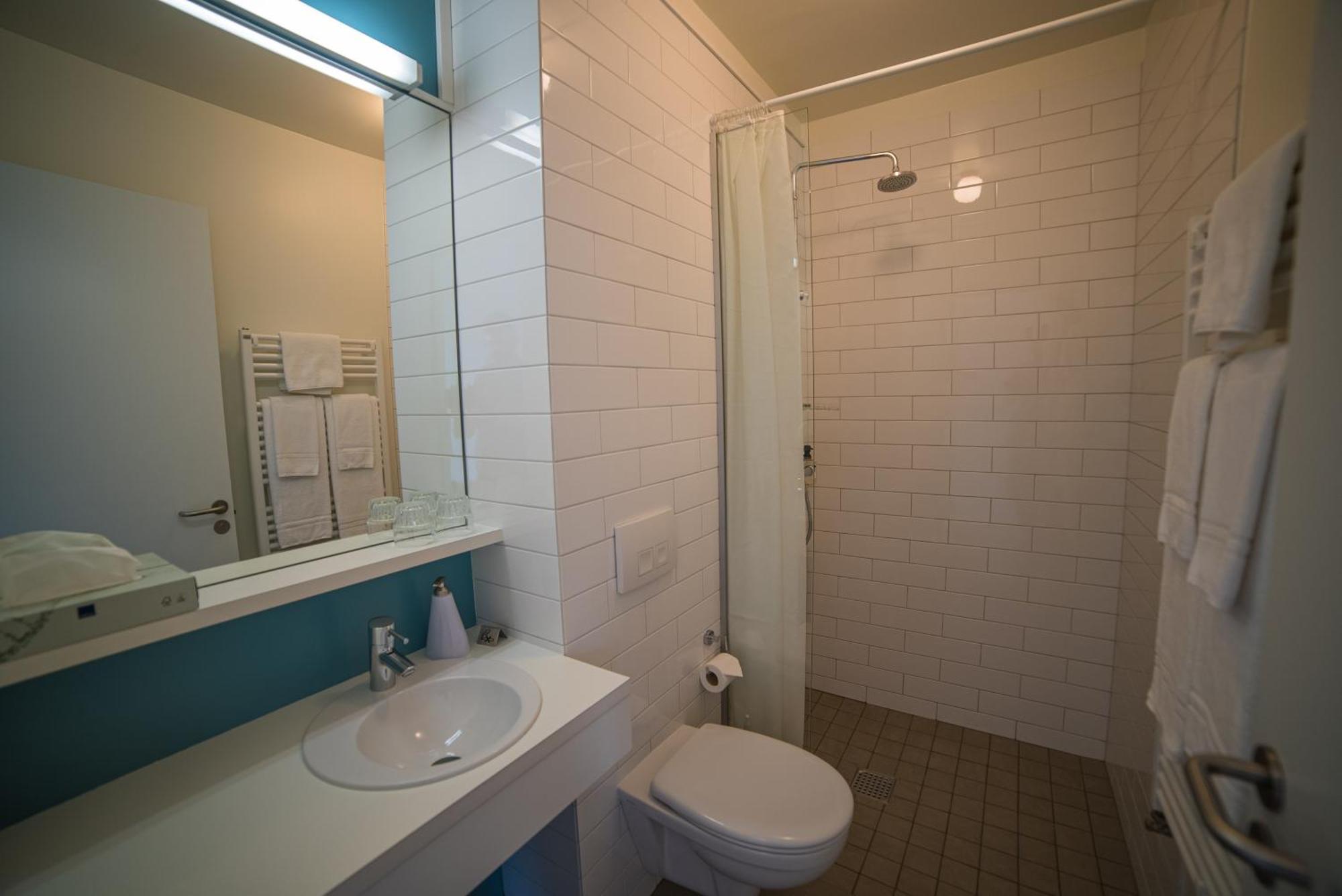 - Horn 3* Ísafjörður